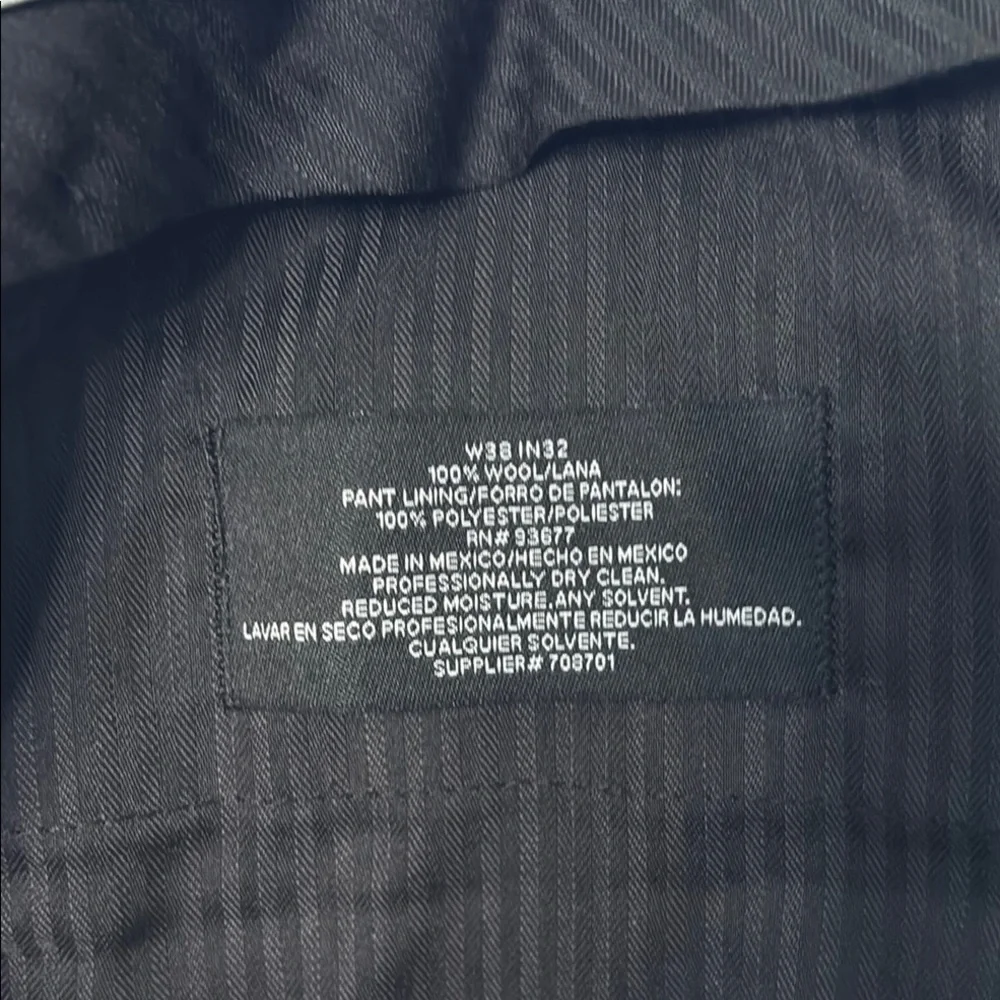 EUC J. Ferrar Men’s Black Classic Suit Set